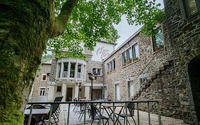 Hotel L'Eau Vive